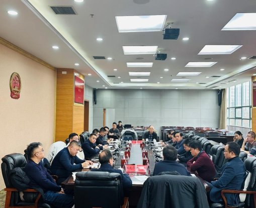 花溪区人民政府与贵州大学举行交流座谈会